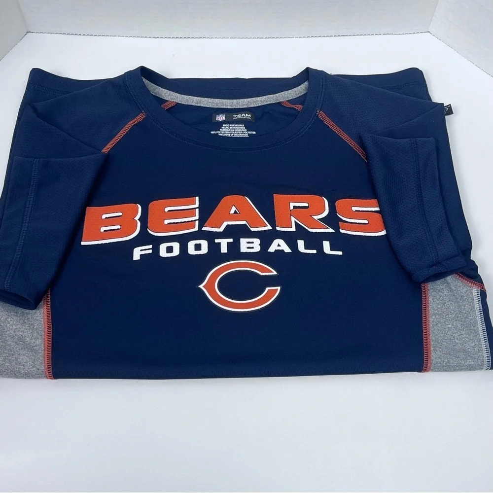NFL Team Apparel Men's Chicago Bears Team Logo T-shirt Size S; Sports, Football